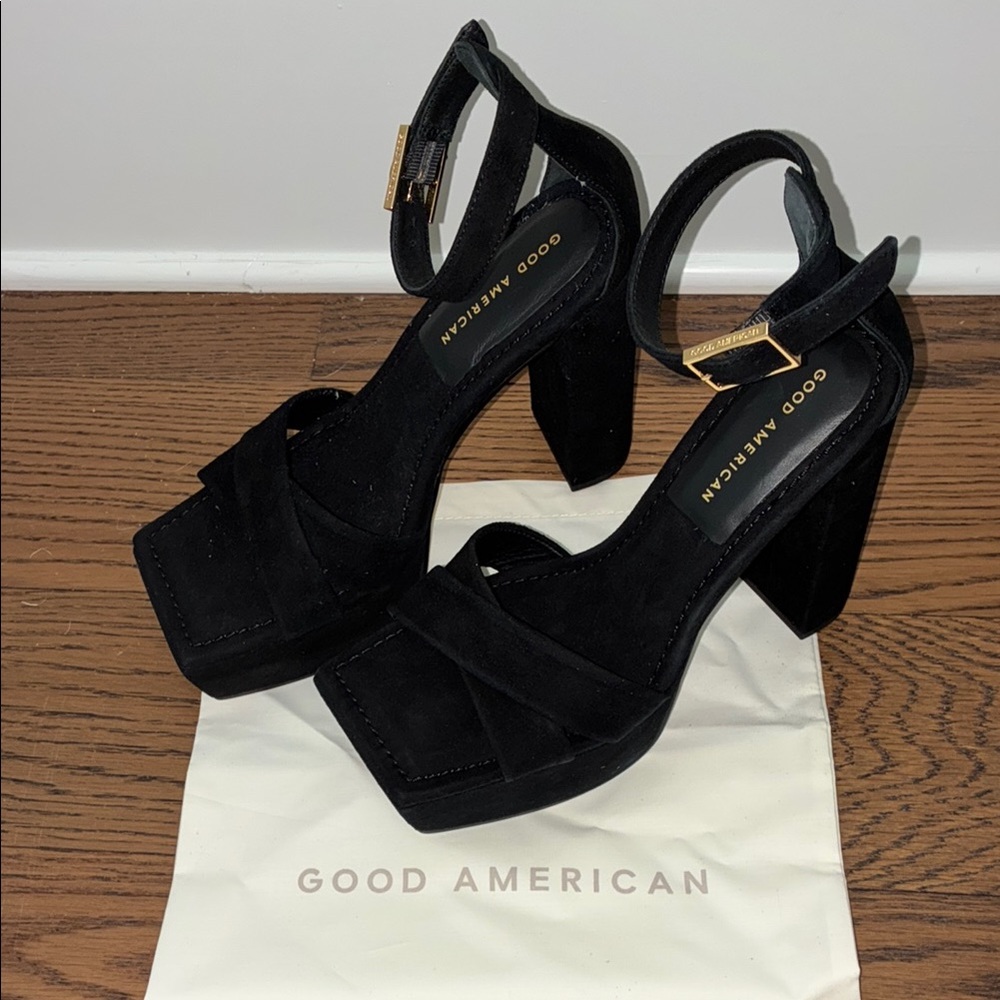 Good American Black Chunky Heel